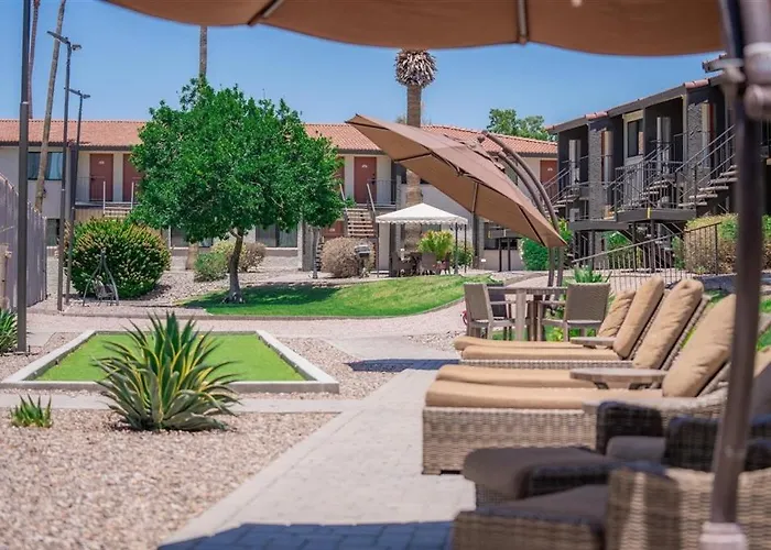 230 Fully Furnished 1br Suite-prime Location Scottsdale