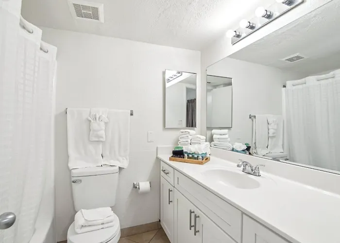 Apartment 230 Fully Furnished 1br Suite-prime Location *